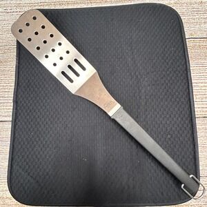 Pampered Chef Slotted Spatula Turner Stainless Steel Black Handle 13 Inch Taiwan
